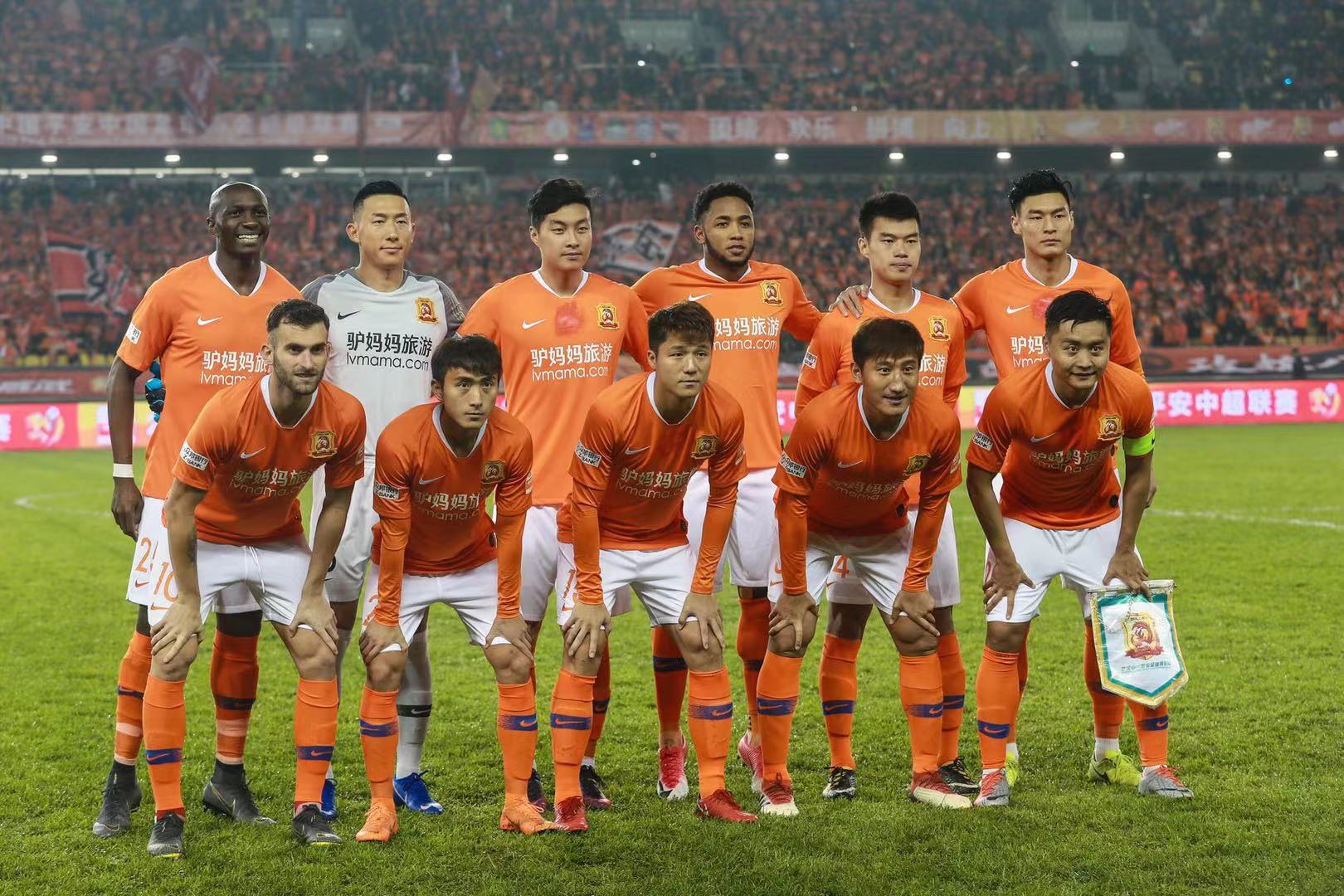 一支年轻而 一支年轻而