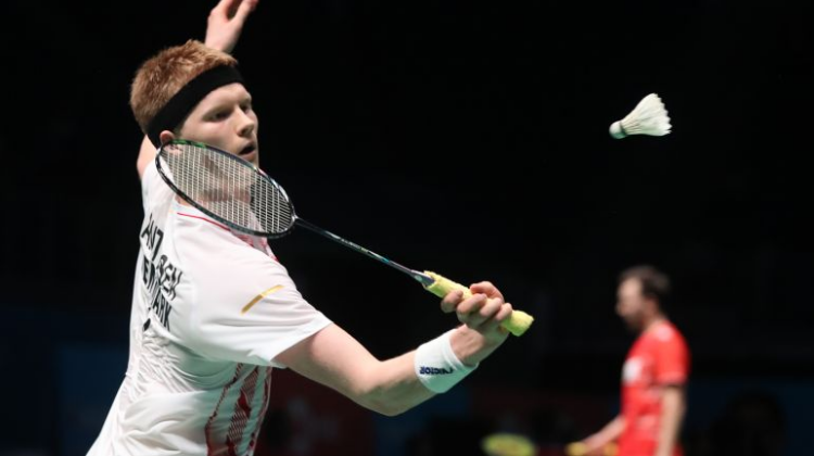 占据了一席 占据了一席